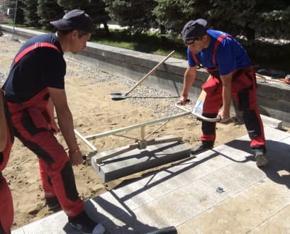 Захват-тандем для бордюра (поребрика)