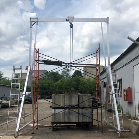 Специальные козловые краны из алюминия индивидуального исполнения